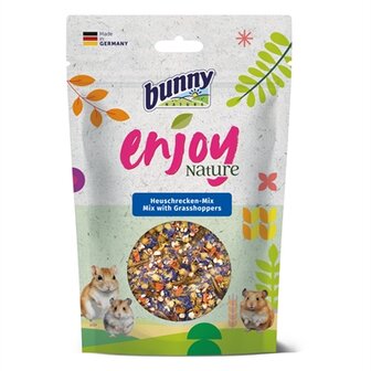 Bunny nature enjoynature mix met sprinkhanen